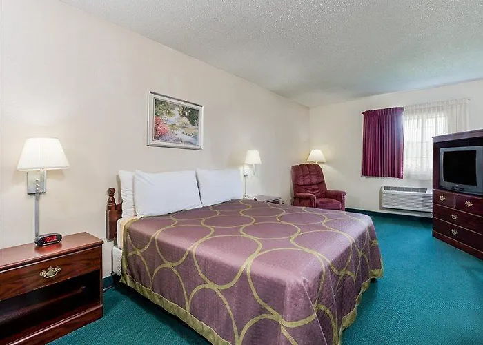 Super 8 By Wyndham Hotel Jerseyville