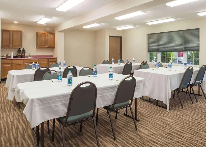 Super 8 By Wyndham Отель Jerseyville