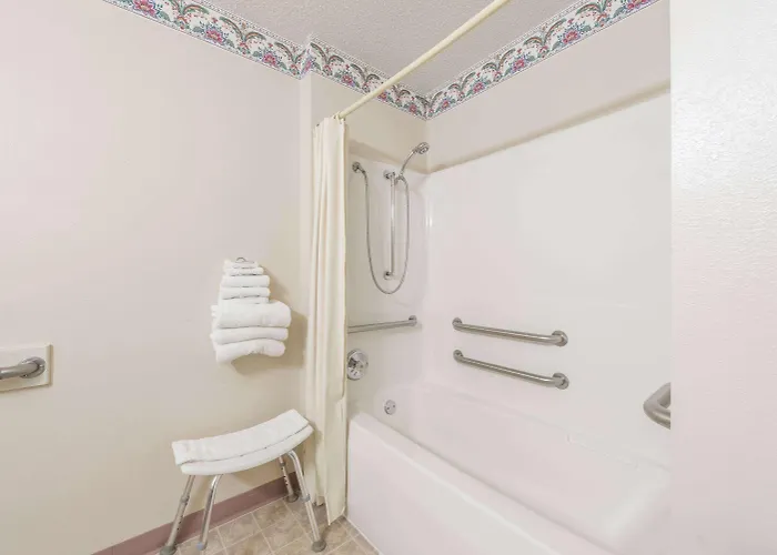 Super 8 By Wyndham Отель Jerseyville