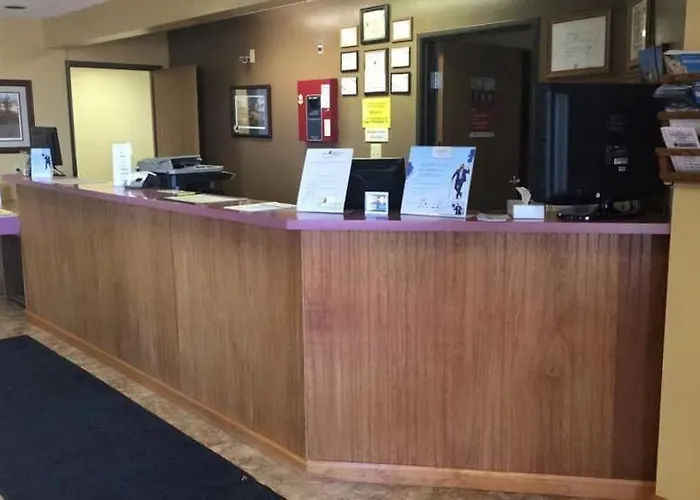 Super 8 By Wyndham Jerseyville
