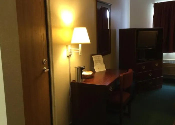 Hotel Super 8 By Wyndham Jerseyville
